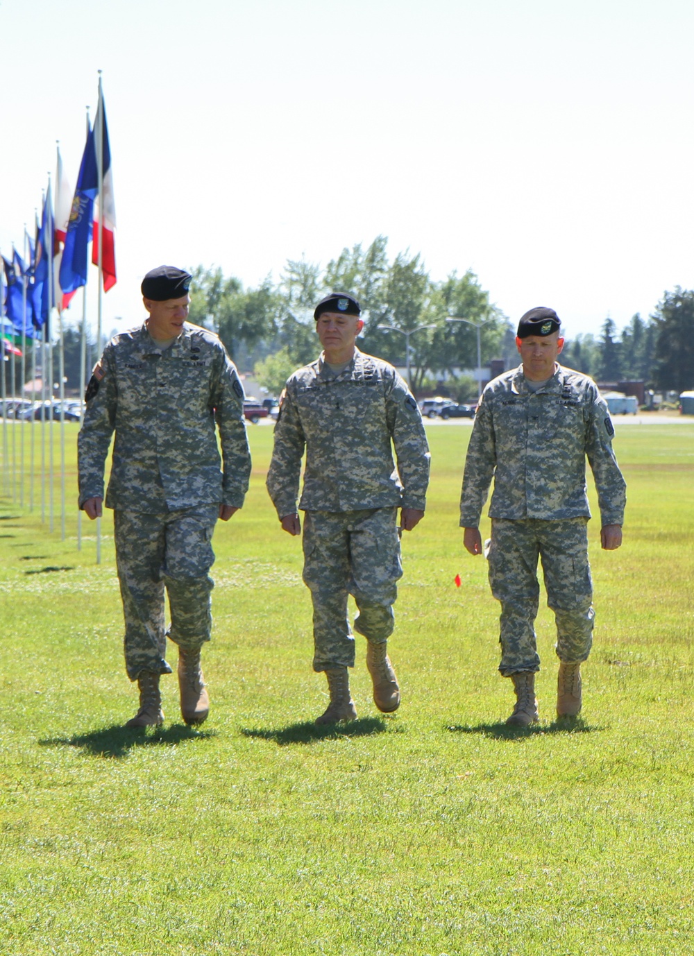 Thunderbolt soldiers say goodbye to outgoing commander