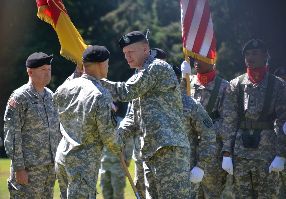 Thunderbolt soldiers say goodbye to outgoing commander