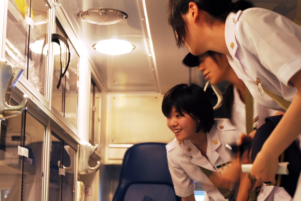 Japanese medical students visit 374th MDG