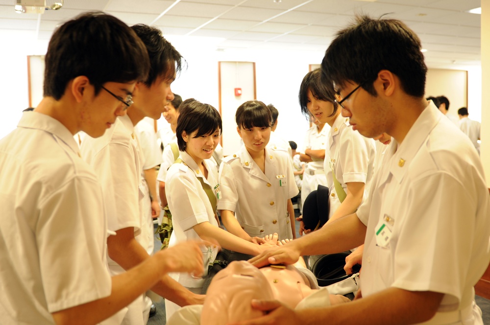 Japanese medical students visit 374th MDG