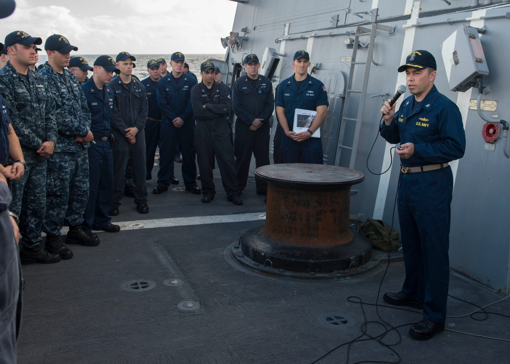 DESRON commander visits USS Momsen