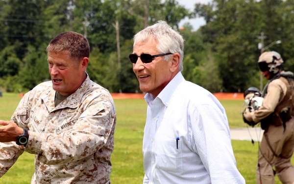 SecDef Visits MARSOC