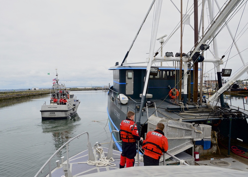 Coast Guard assists disabled fishing vessel near Westport, Wash.