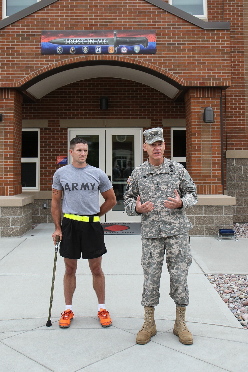 'Rock' soldier earns Commander's Coin