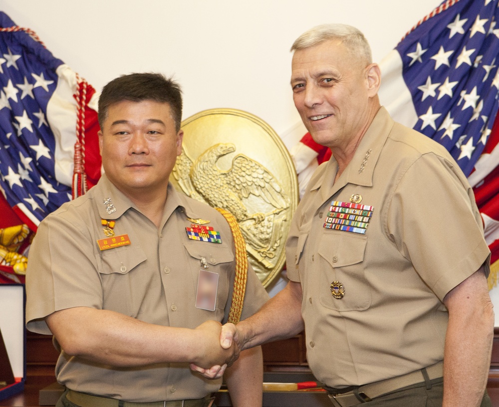 Korean Marines visit