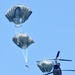 Partnership jump with Italian and US Air Force paratroopers