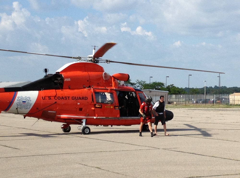 Coast Guard Air Station Traverse City aircrew rescues distressed kayaker