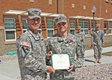 CG presents awards to Bayonet soldiers