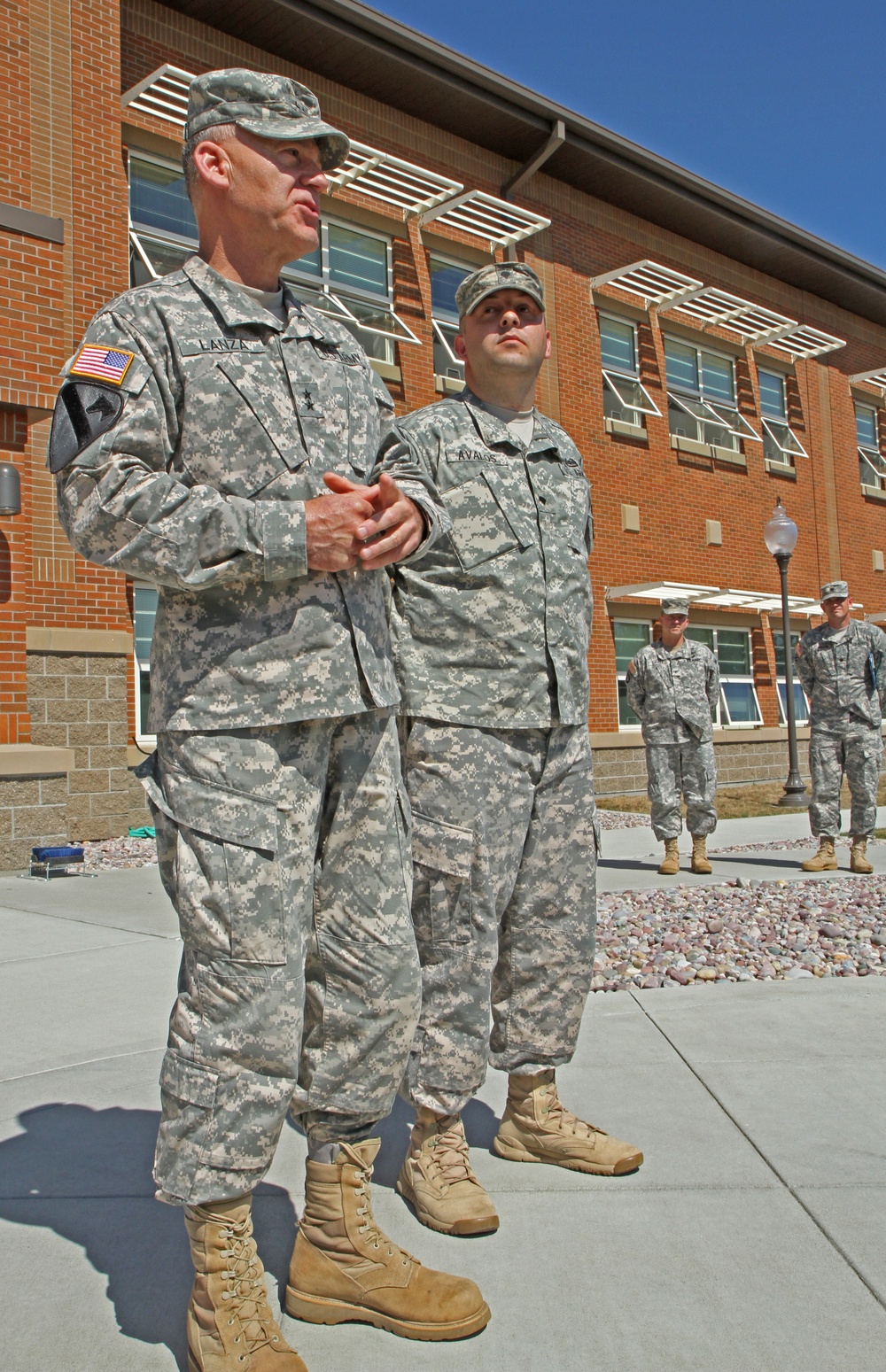 CG presents impact awards to Bayonet soldiers