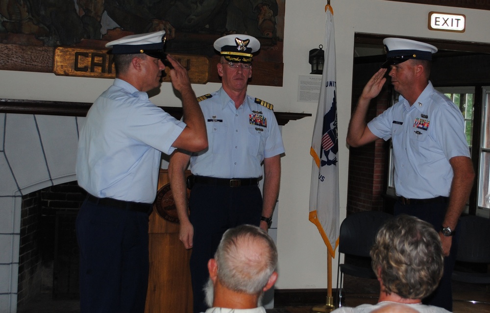 Coast Guard Station Niagara welcomes new officer in charge