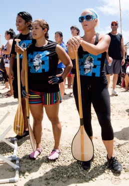 K-Bay paddle battle: MCB Hawaii, local canoe club co-host canoe regatta