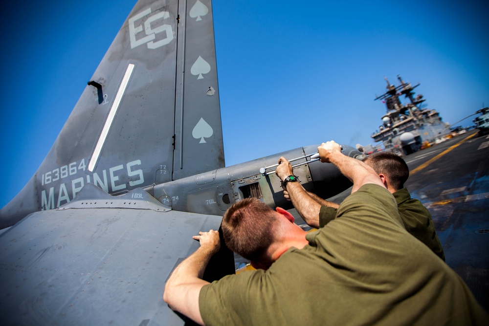 VMM-266 Aircraft Maintenance