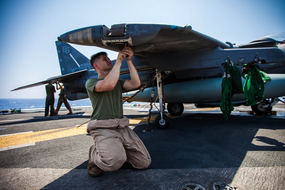 VMM-266 Aircraft Maintenance