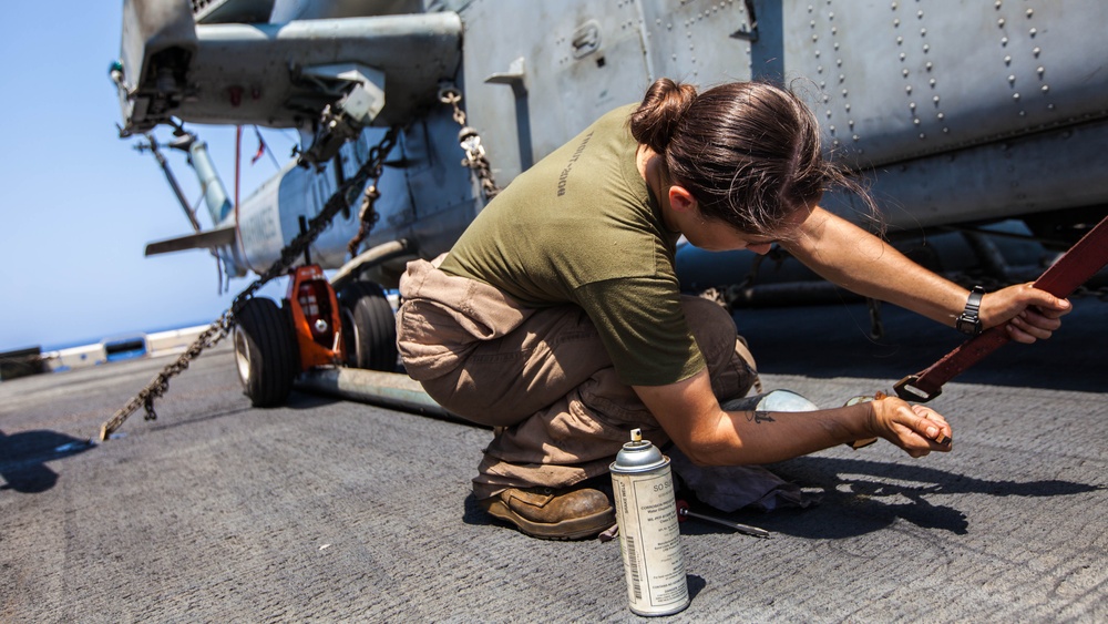 VMM-266 Aircraft Maintenance