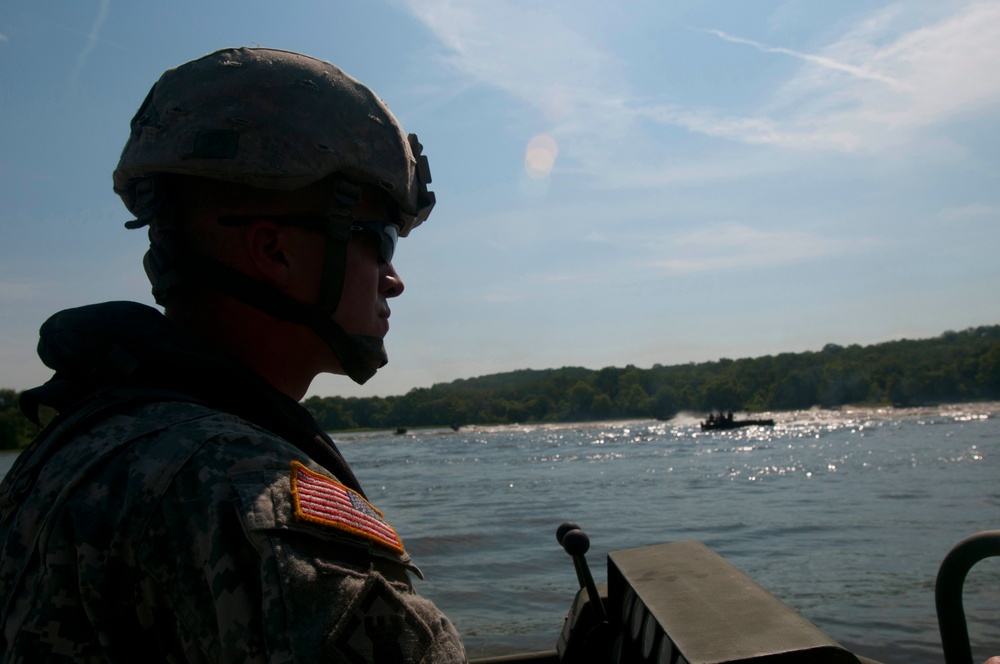 Army Reserve soldiers create waves, bridges