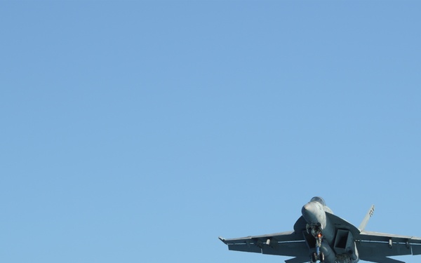 Shipboard squadrons launch from USS George Washington during Talisman Saber 2013