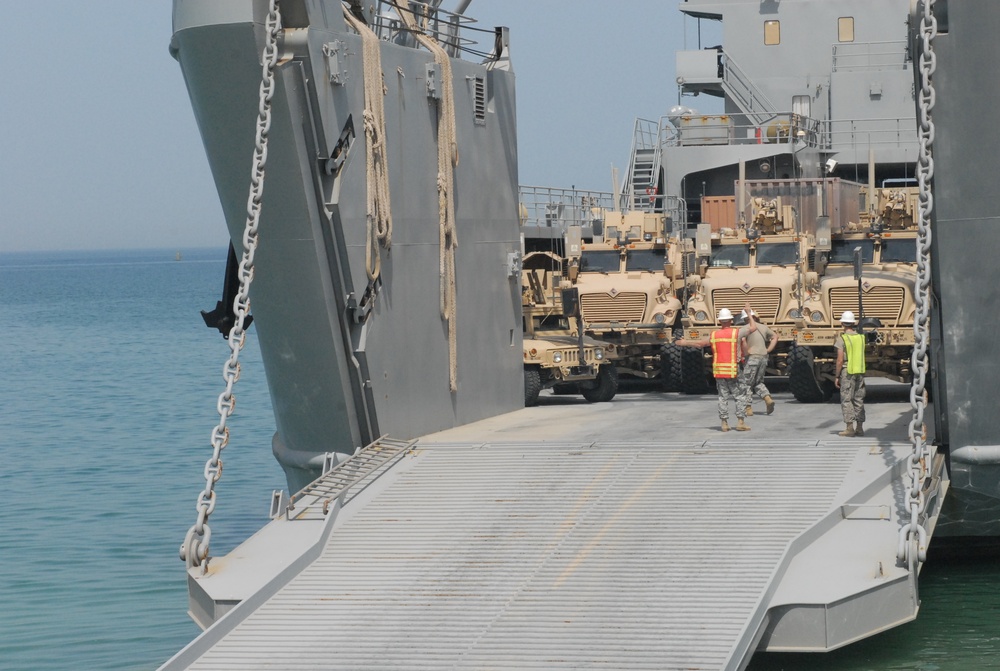 Where the land meets the sea: Training exercise brings Army watercraft and 4th BSB together to deliver humanitarian hope