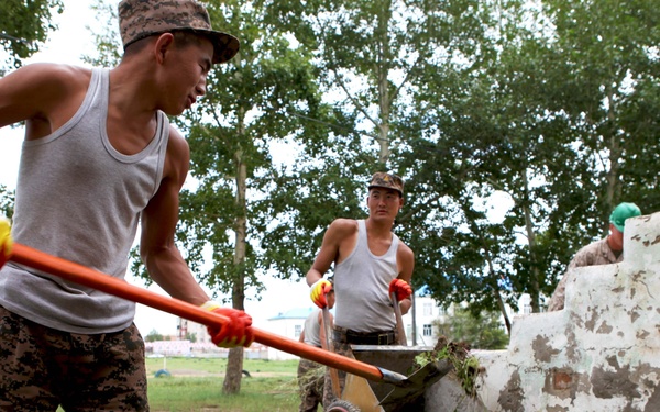 Khaan Quest 2013, Erdmiin Oyun High School renovation – July 22