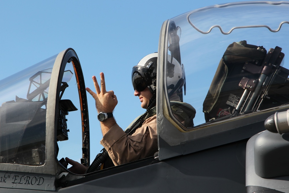 VMA-211 DFT