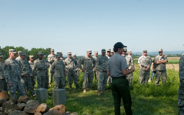 Maine soldiers commemorate 150th anniversary of Gettysburg with Alabama counterparts