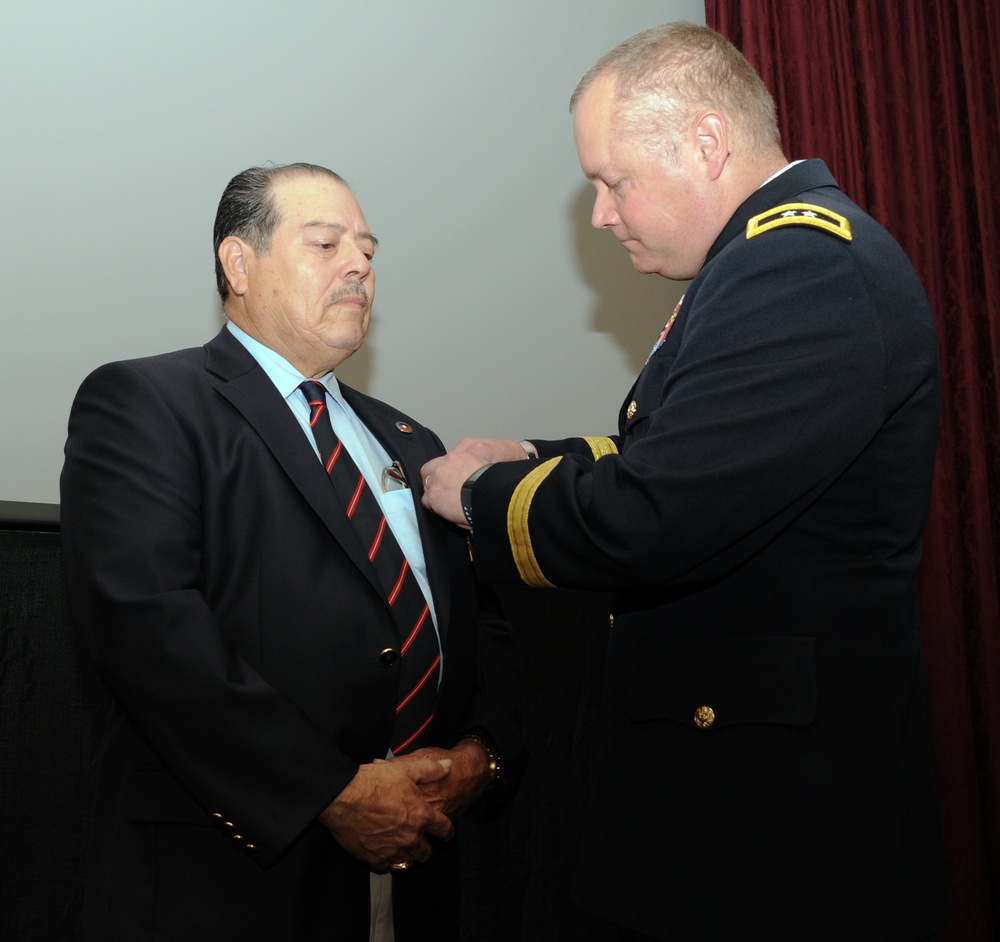 Texas veteran awarded Bronze Star for Vietnam service