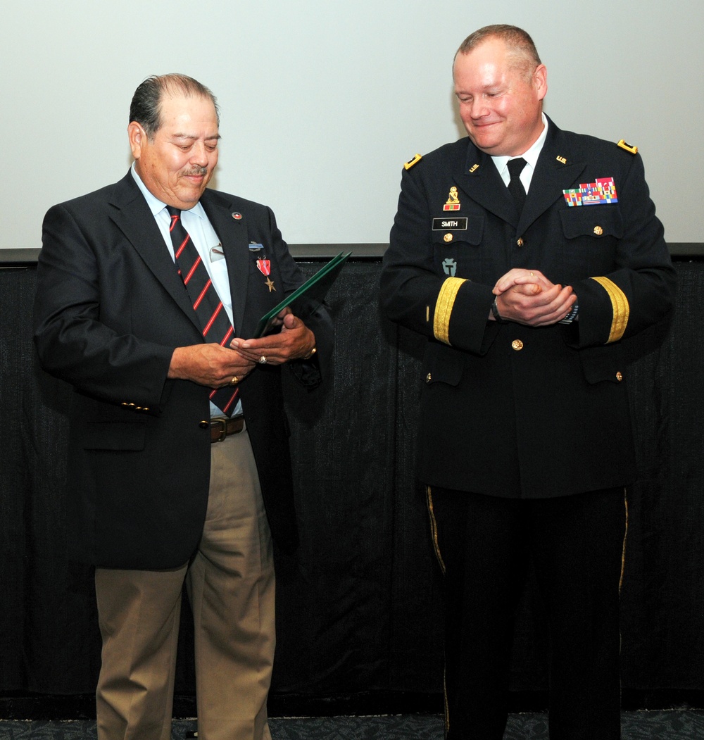 Texas veteran awarded Bronze Star for Vietnam service