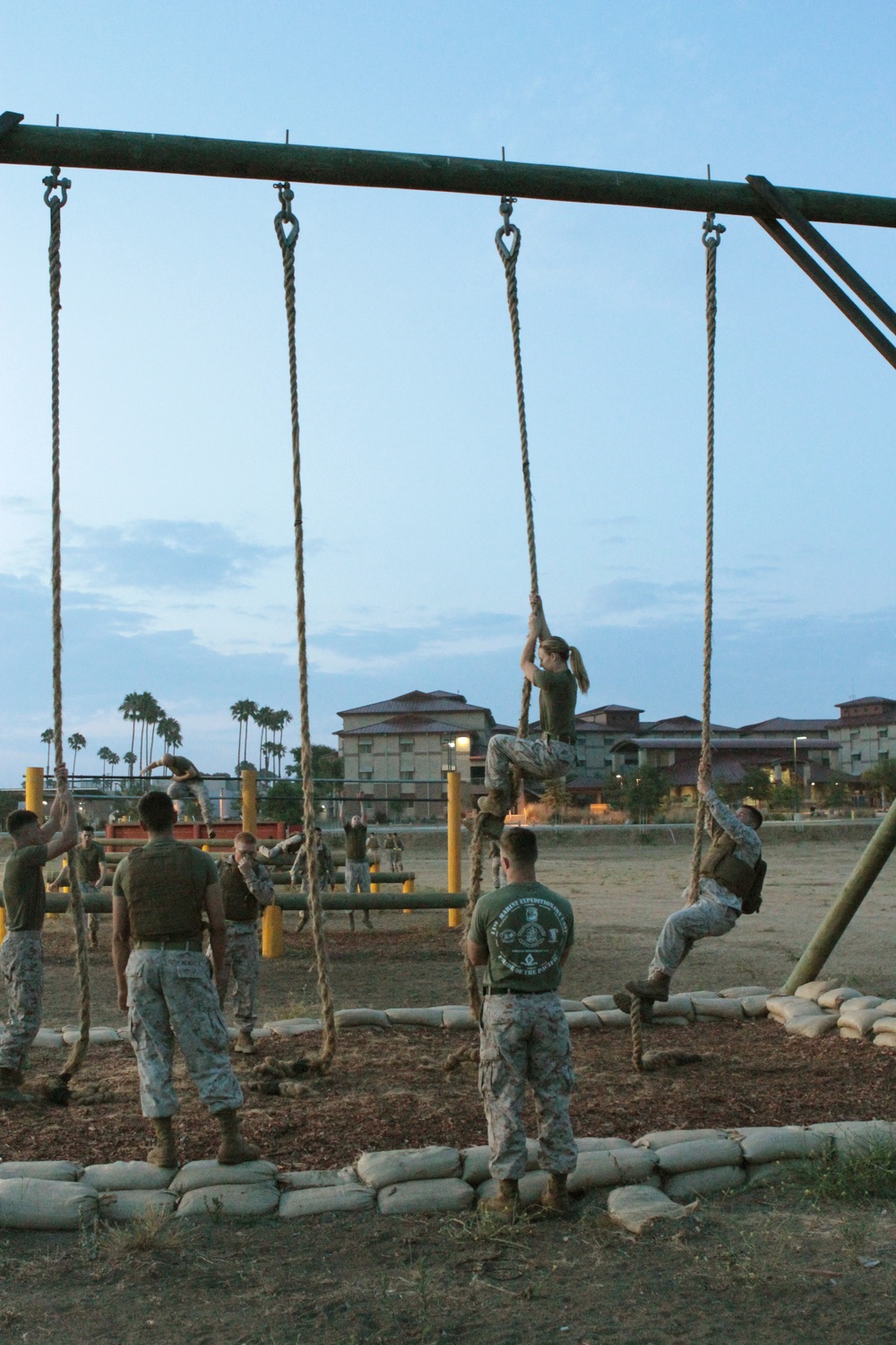 Marines tackle obstacle course