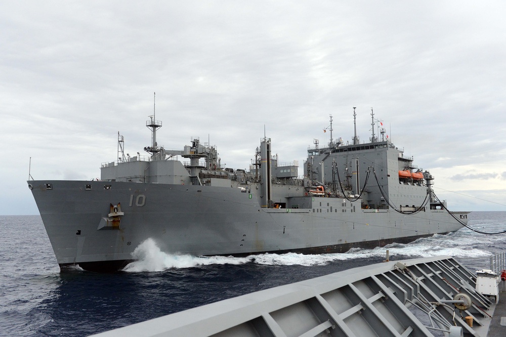 USS Antietam replenishes at sea