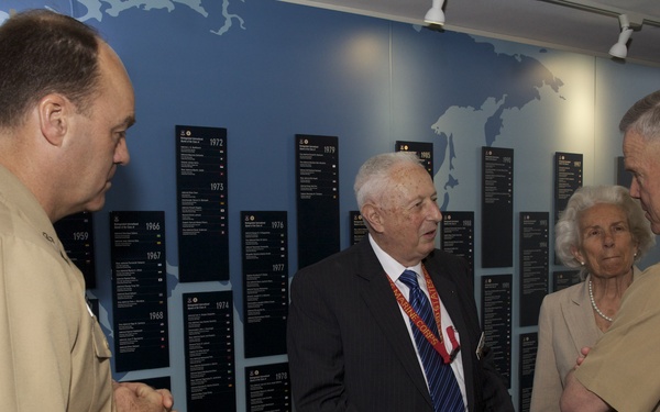 Marine Corps commandant visits US Naval War College