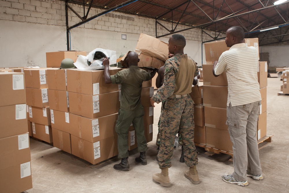 Marines, Sailors prepare Burundian soldier for future deployments