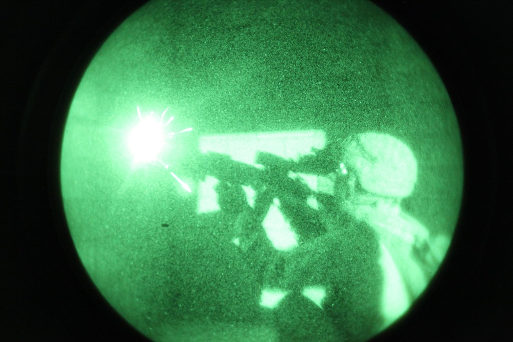 7th ESB Marines role-play as insurgents during 13th MEU night raid