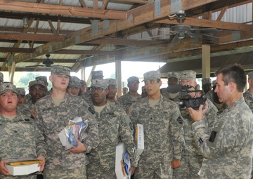 Signal Soldiers honored for a job well done