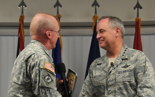 Welsh meets with Wyoming's Total Force Airmen