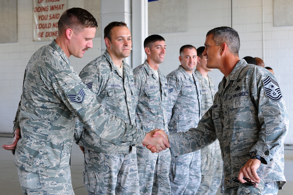 Command chief of Air Combat Command visits the 633rd
