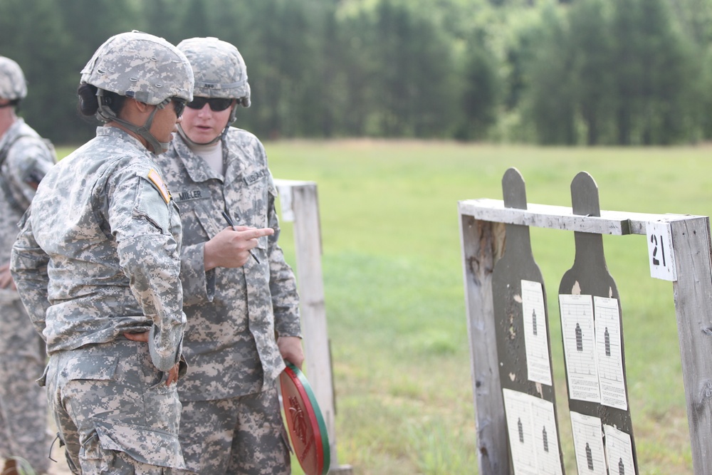 303rd soldiers qualify during 2013 WAREX