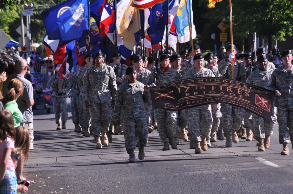 Thunderbolt soldiers connect with community during Lakefair parade