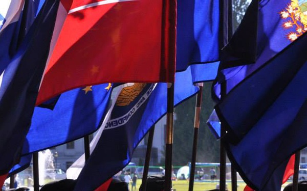 Thunderbolt soldiers connect with community during Lakefair parade