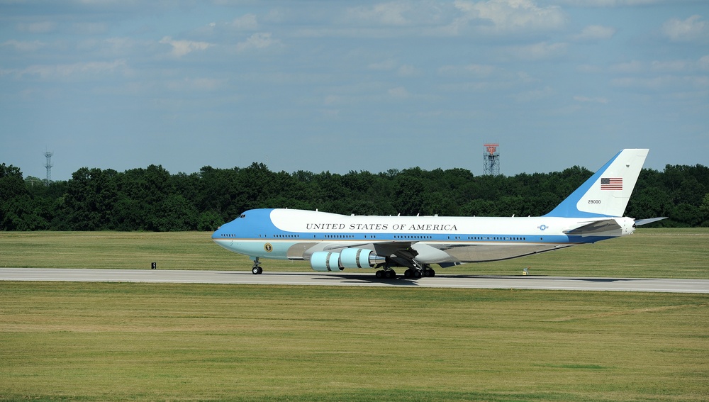 President Obama lands at Whiteman