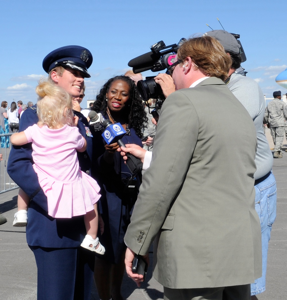 President Obama touches down at Whiteman