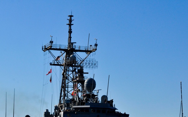 USS Samuel B. Roberts visits Greece