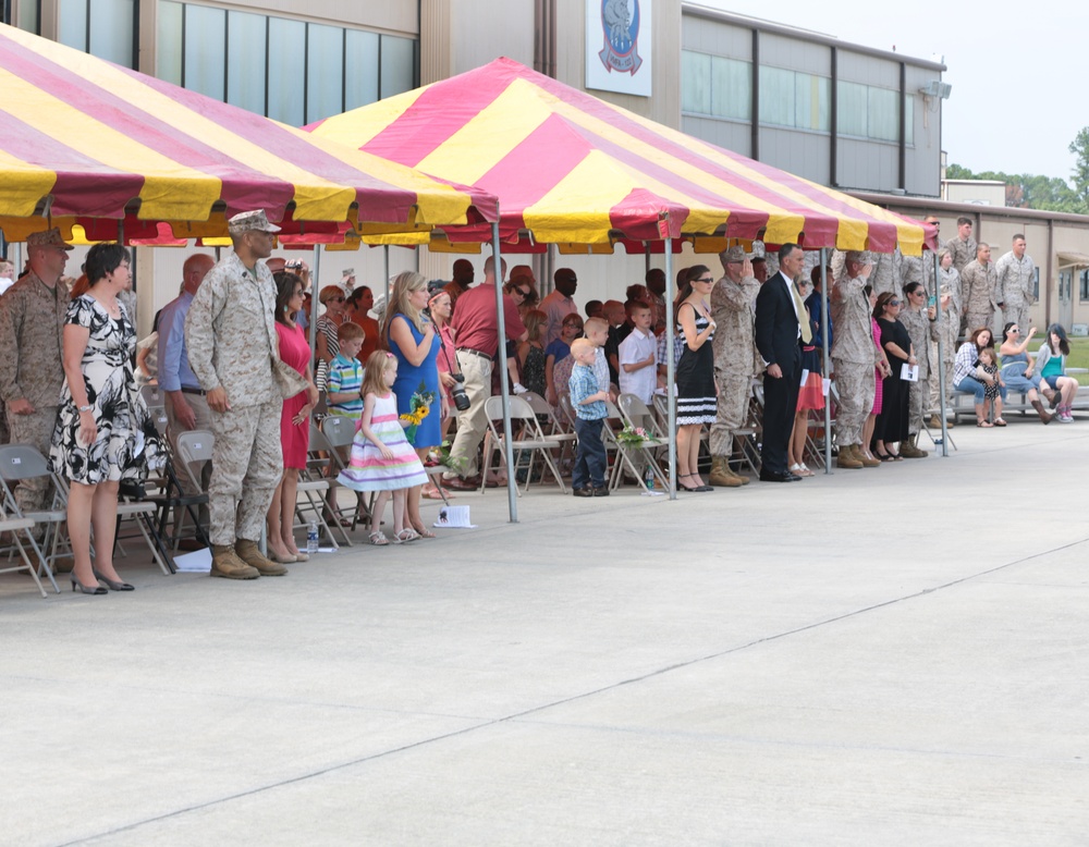 Marine Fighter Attack Squadron 122 Change of Command