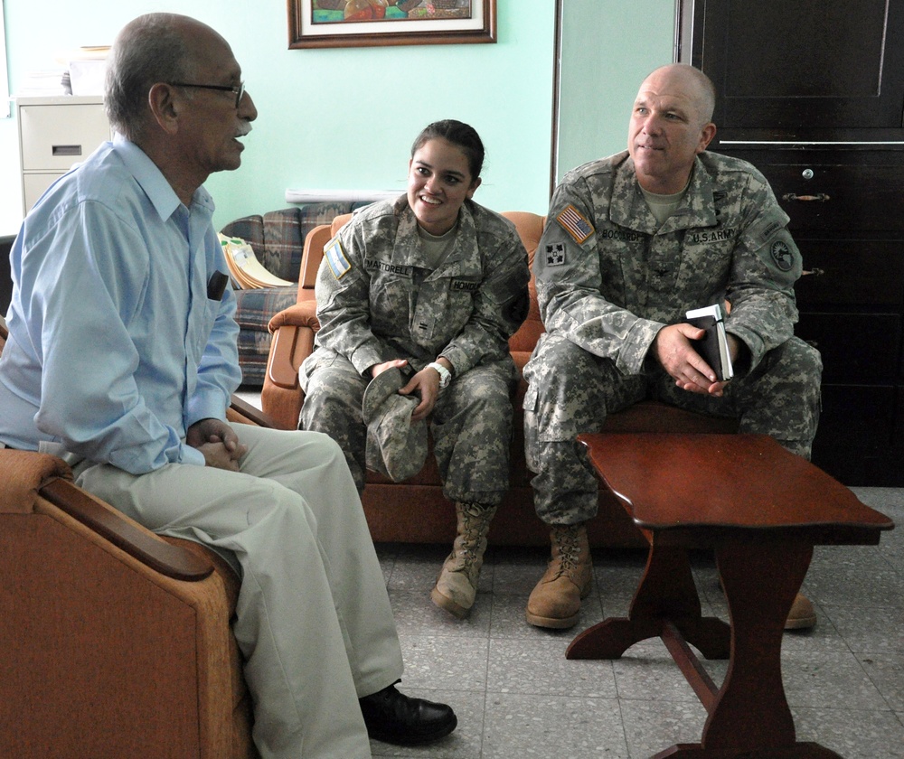 JTF-Bravo's commander meets with local leaders