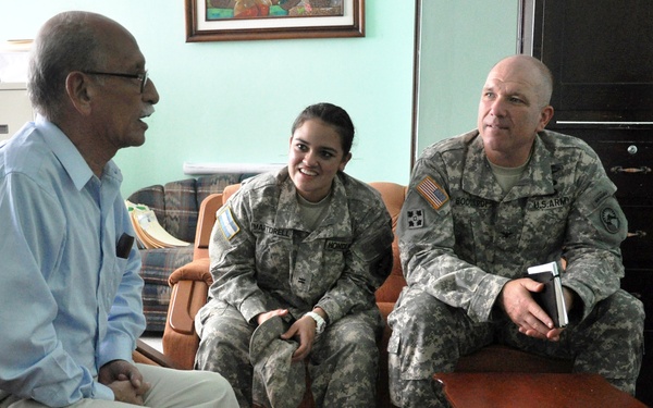 JTF-Bravo's commander meets with local leaders