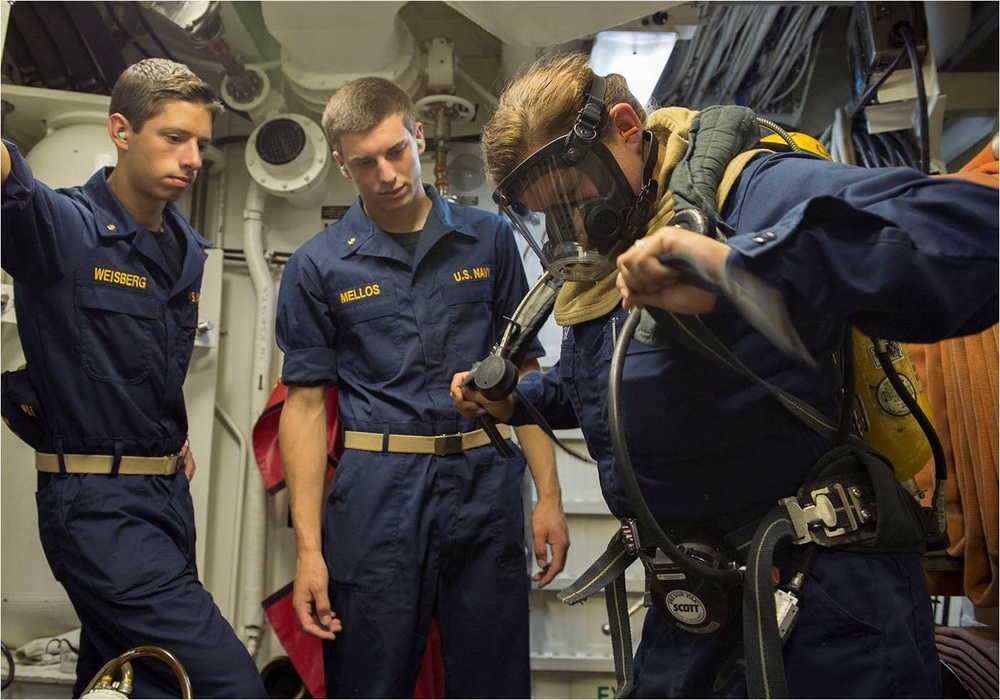 Midshipmen receive training on SCBA