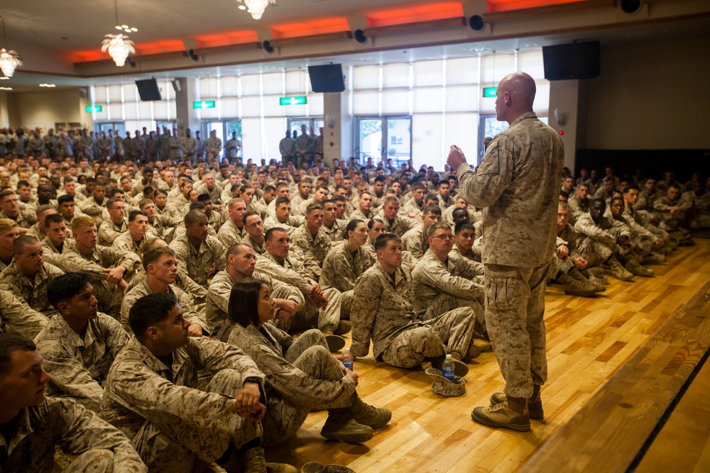 Commandant visits Marine Corps bases throughout Okinawa