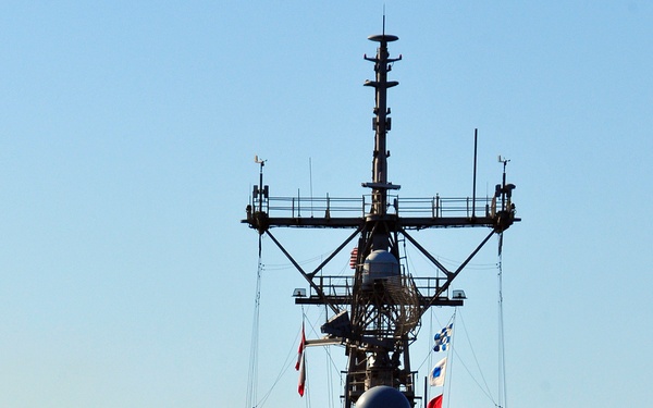 USS Samuel B. Roberts visits Greece