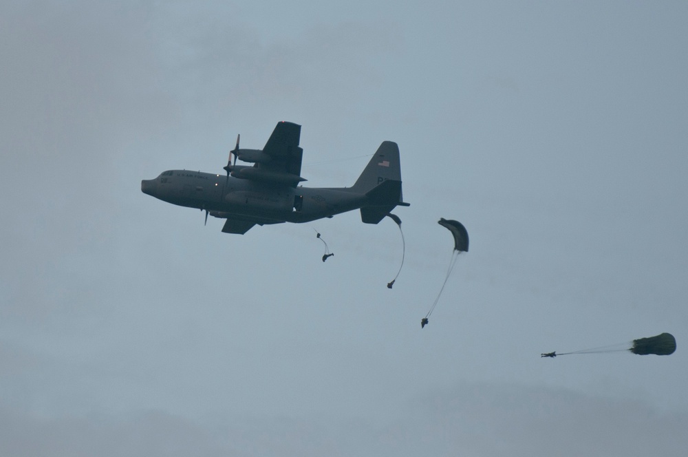 Rigger's pack, drop in Puerto Rico