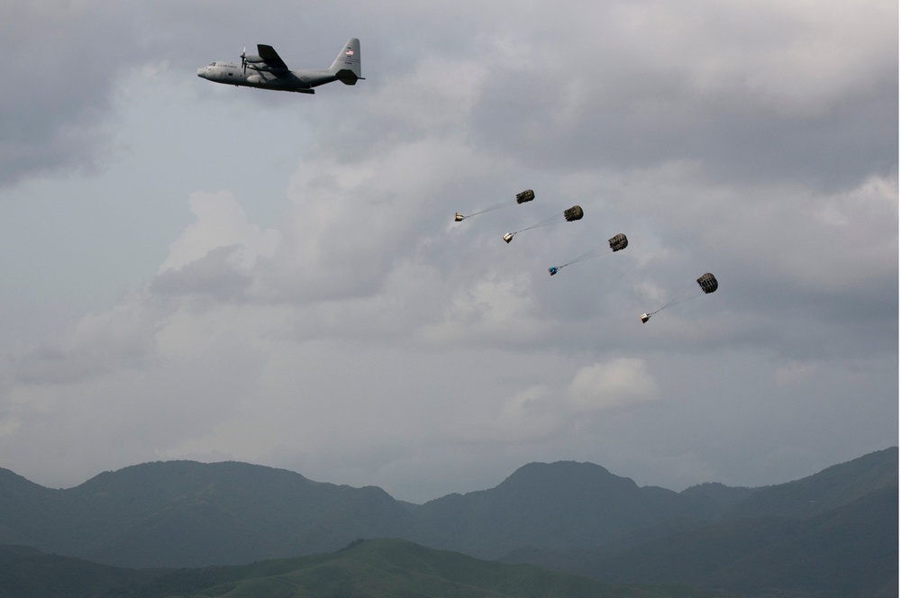 Rigger's pack, drop in Puerto Rico