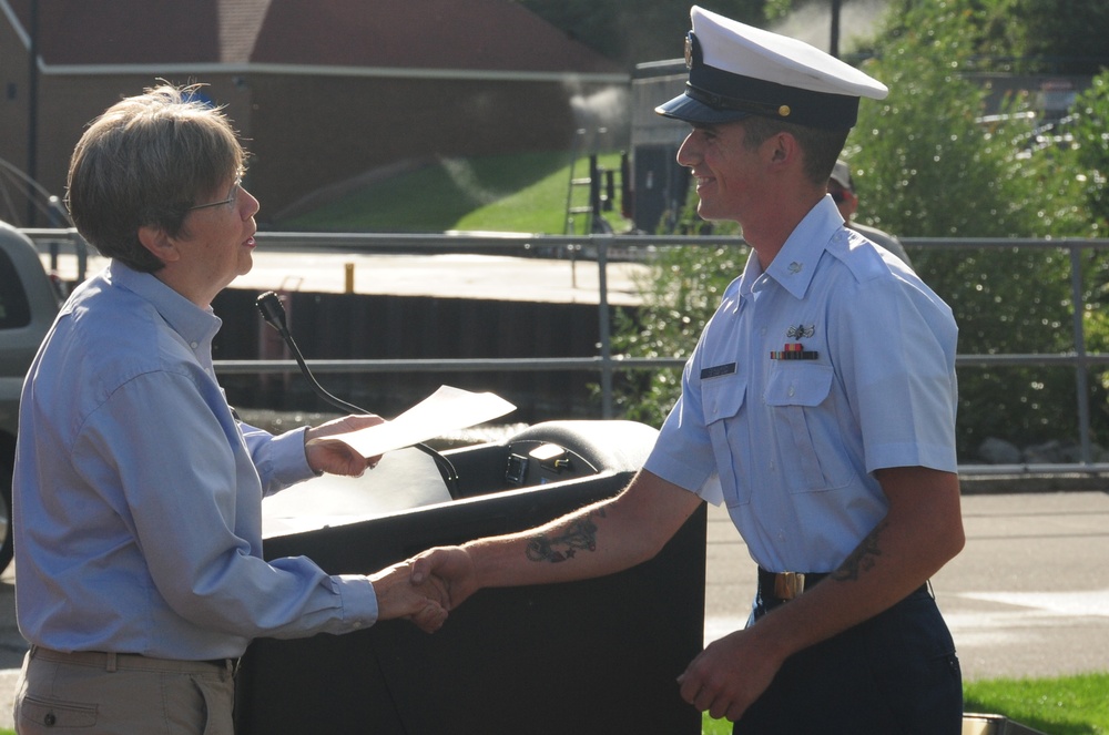 Grand Haven mayor welcomes Coast Guardsmen to Grand haven