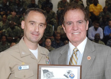 NOSC CO presents award to Rep. Gingrey